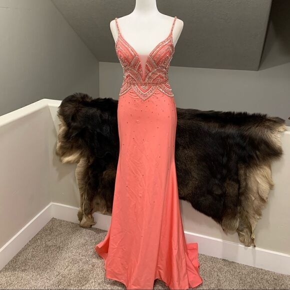 New Stunning Sequins & beads Fishtail Evening Dress - Picture 2 of 16